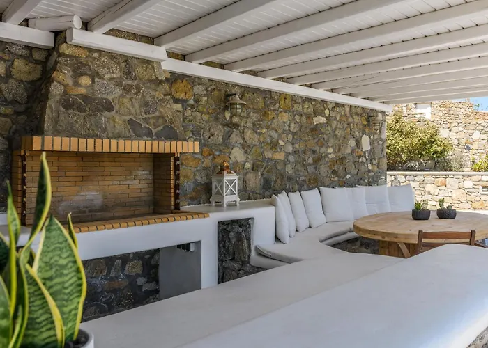 Lunar Glastros (Mykonos)