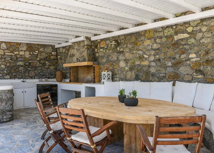 Lunar * Glastros (Mykonos)